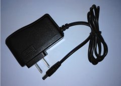 充電器 型號：10.8/12/12.6